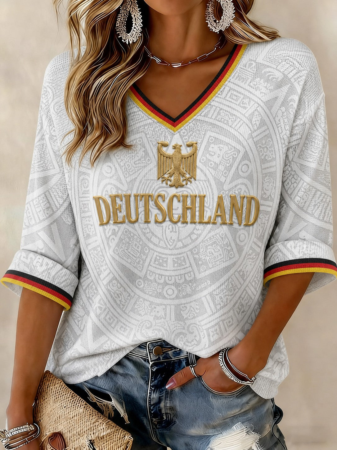 Damen-Fußball-T-Shirt aus Deutschland mit V-Ausschnitt und Print